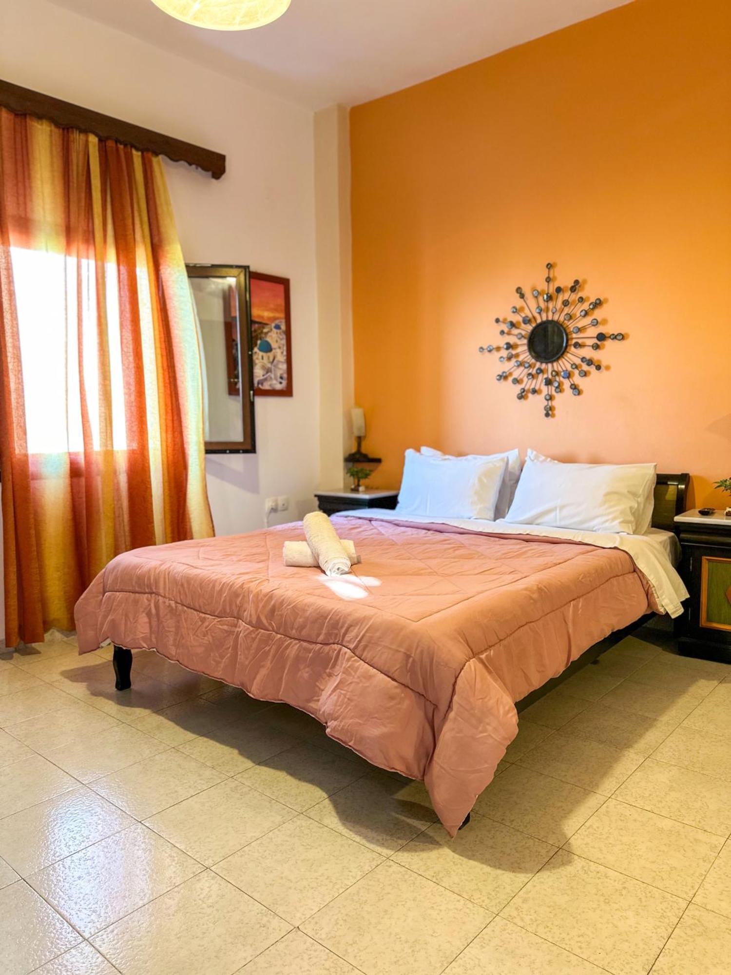 Pansion Zaharoula Fira (Santorini) Exterior foto