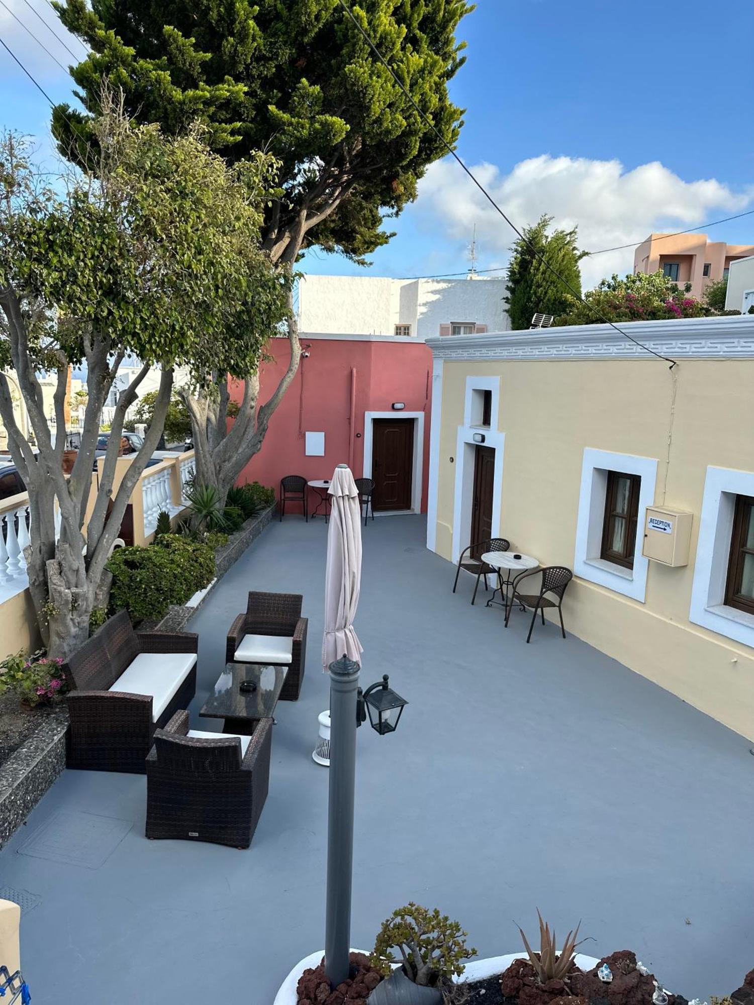 Pansion Zaharoula Fira (Santorini) Exterior foto