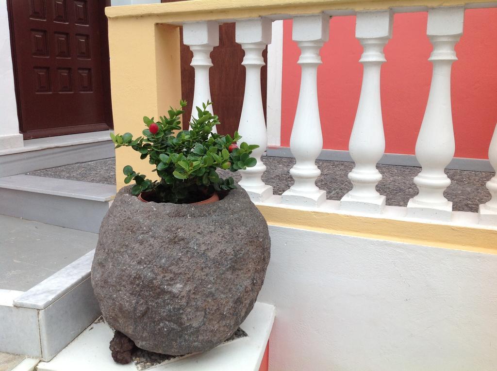 Pansion Zaharoula Fira (Santorini) Exterior foto