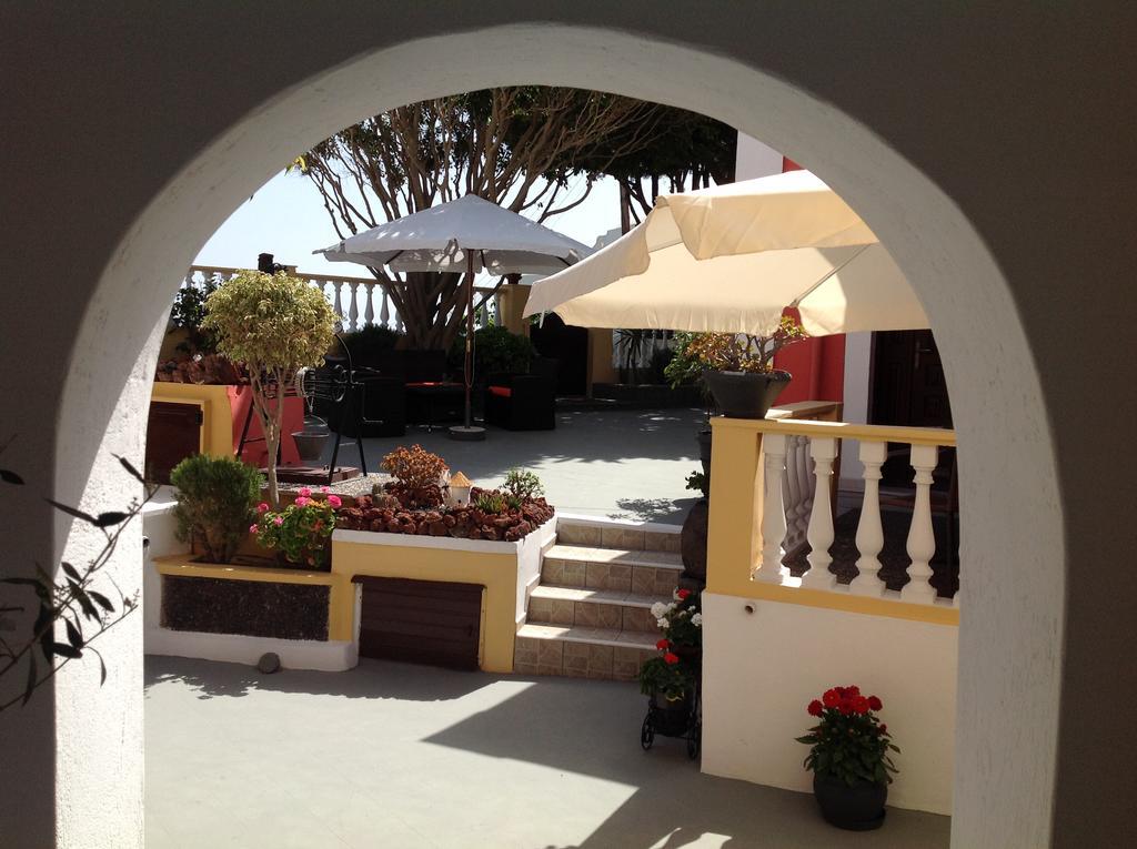 Pansion Zaharoula Fira (Santorini) Exterior foto