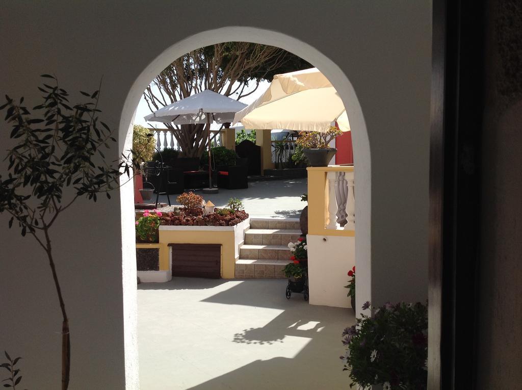 Pansion Zaharoula Fira (Santorini) Exterior foto