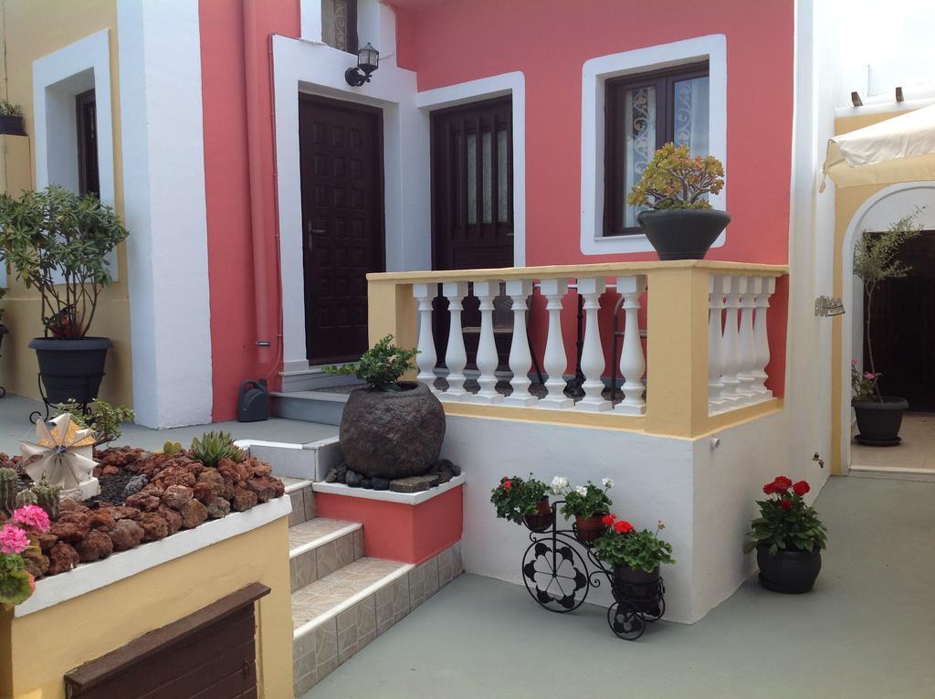 Pansion Zaharoula Fira (Santorini) Exterior foto