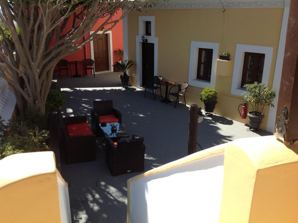 Pansion Zaharoula Fira (Santorini) Exterior foto