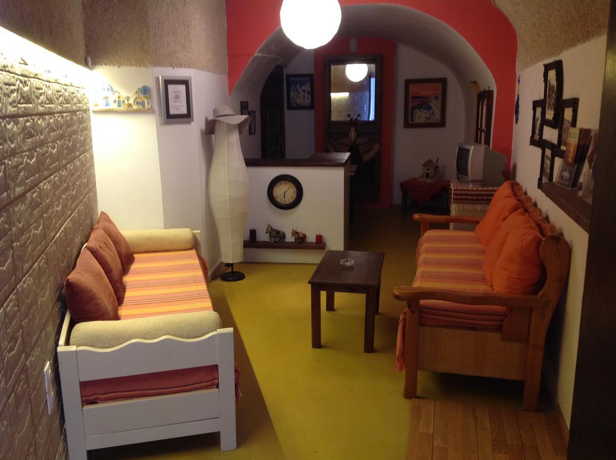 Pansion Zaharoula Fira (Santorini) Exterior foto