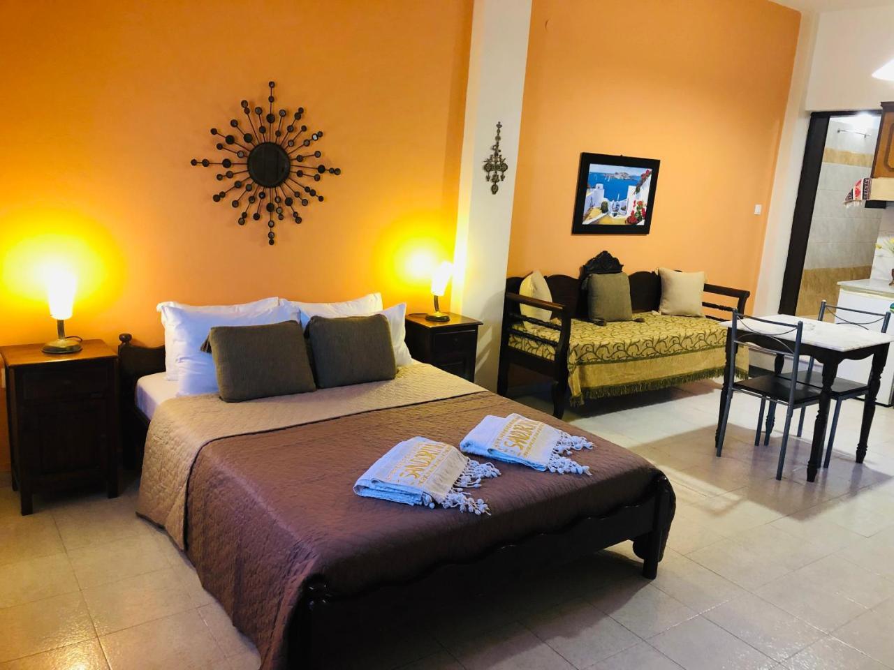 Pansion Zaharoula Fira (Santorini) Exterior foto